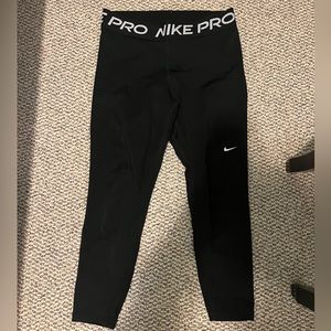 Women’s Nike pro legging’s